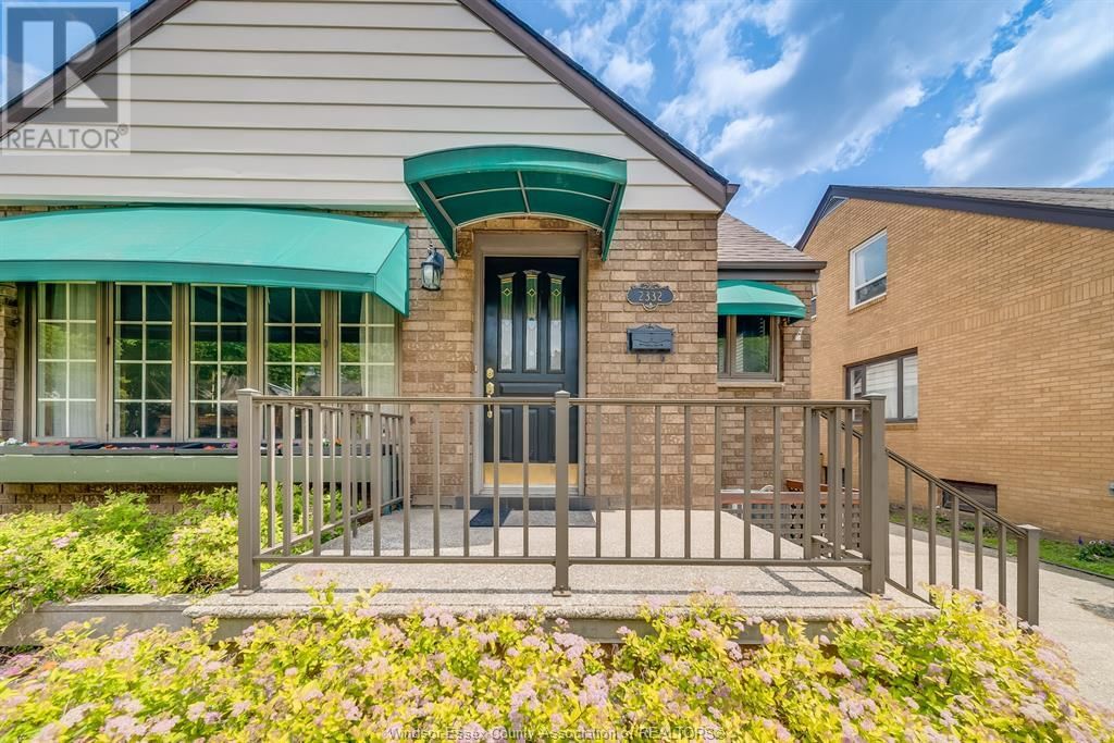 2332 HALL AVENUE Image 5