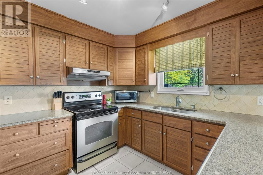 8 ERIE VIEW ROAD Image 10