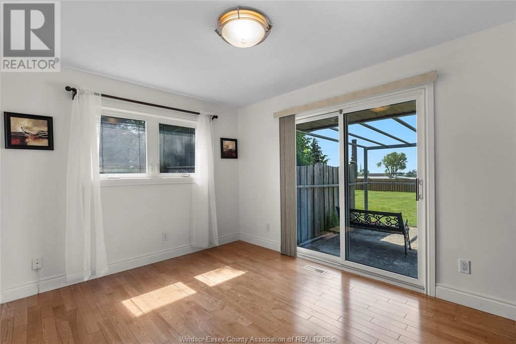 8 ERIE VIEW ROAD Image 16