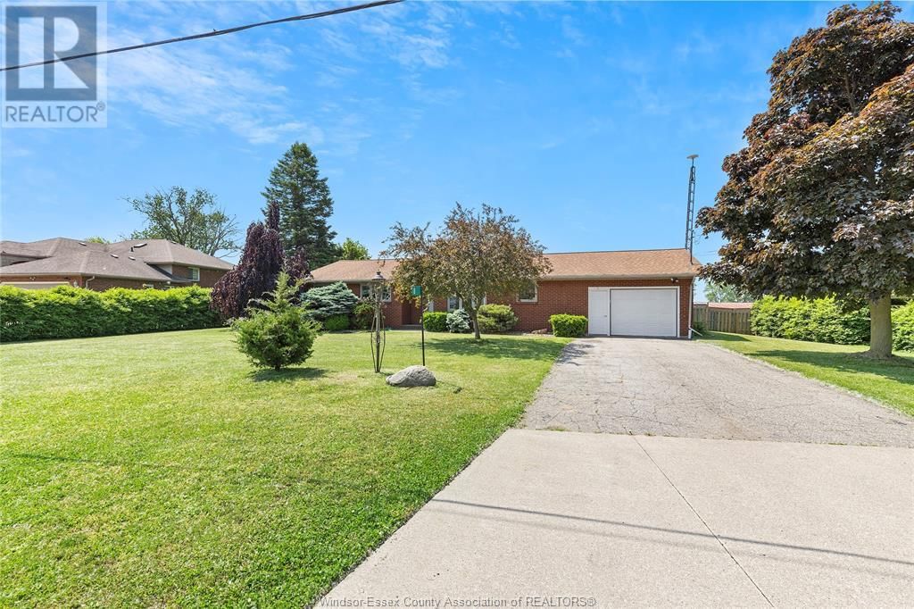 8 ERIE VIEW ROAD Image 3