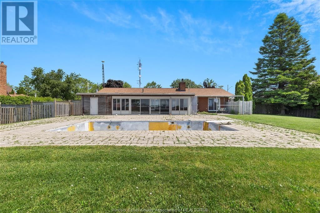 8 ERIE VIEW ROAD Image 32