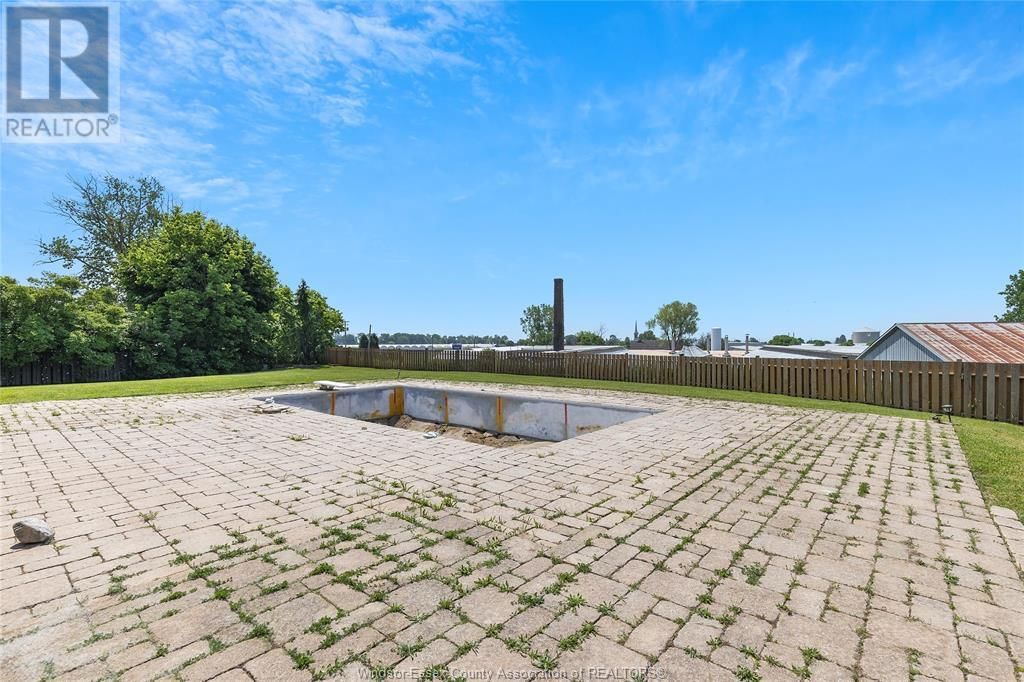 8 ERIE VIEW ROAD Image 34