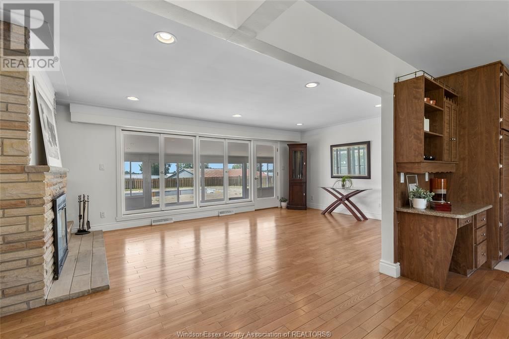 8 ERIE VIEW ROAD Image 4