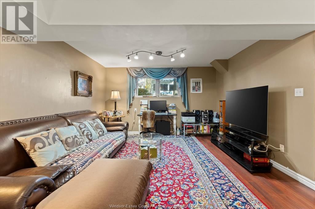 193 RIVERVILLA COURT Image 19