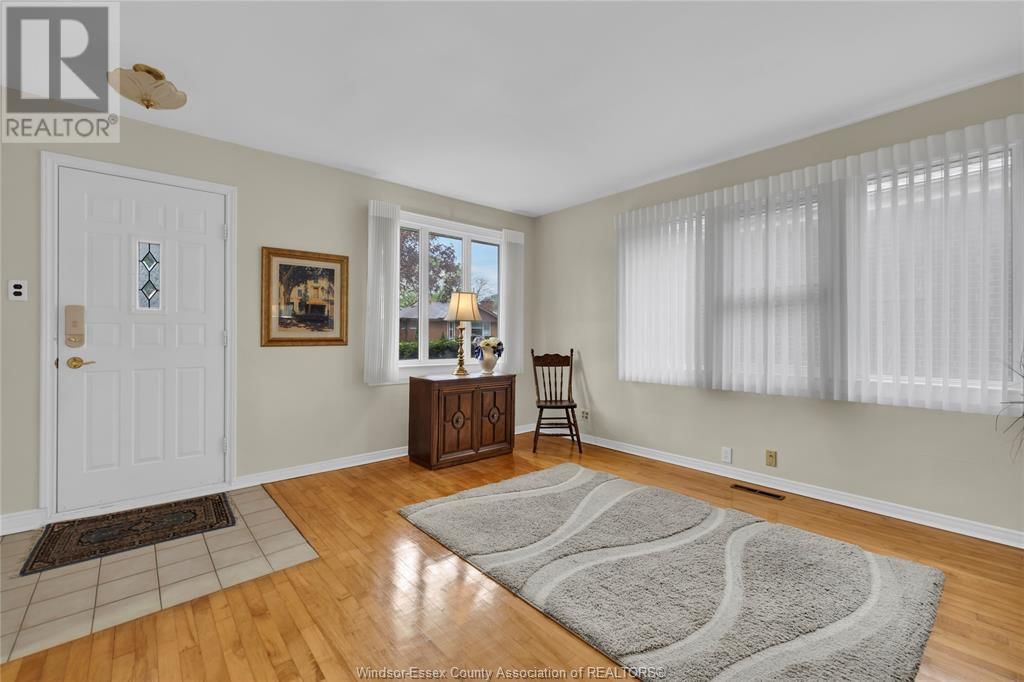 1028 VIRGINIA Image 7