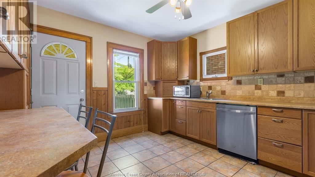 1060 LAWRENCE ROAD Image 13