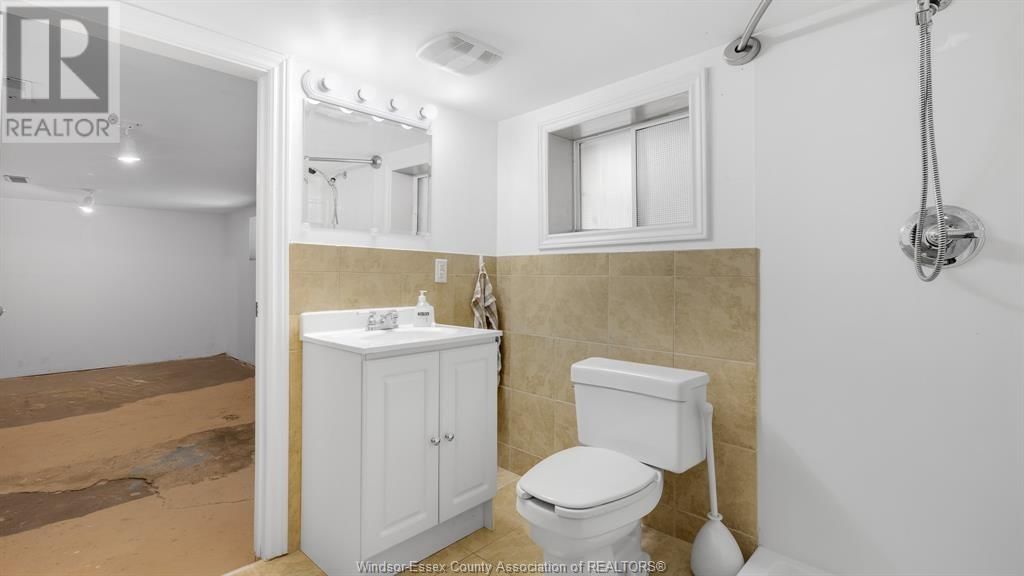 1060 LAWRENCE ROAD Image 22