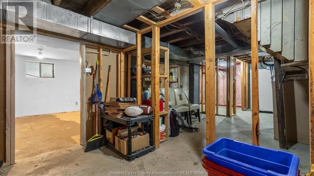 1060 LAWRENCE ROAD Image 24