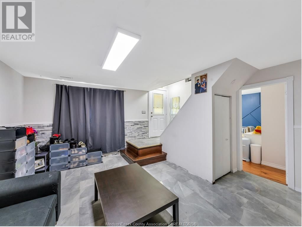10670 LAMBETH ROAD Image 10