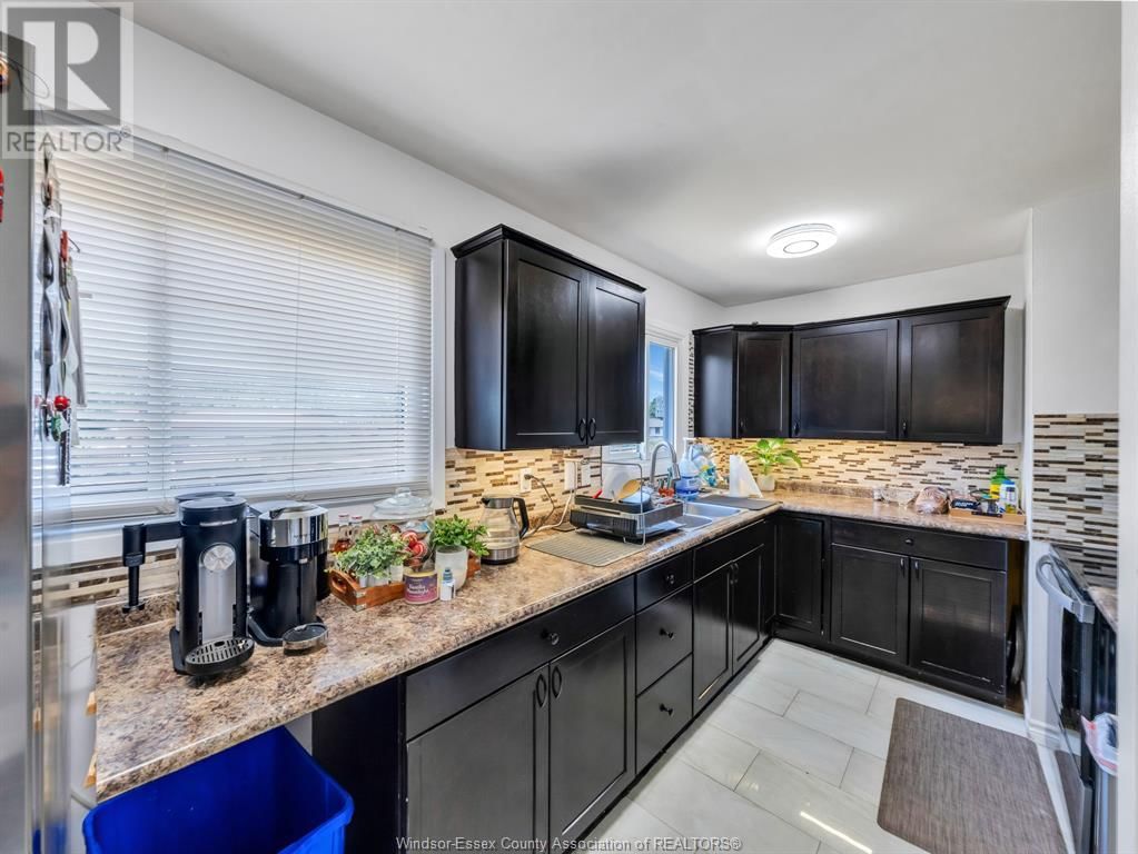10670 LAMBETH ROAD Image 23