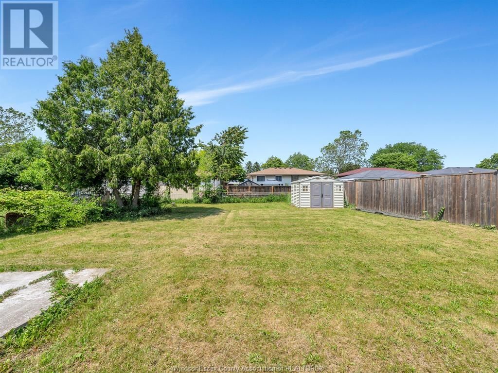10670 LAMBETH ROAD Image 34