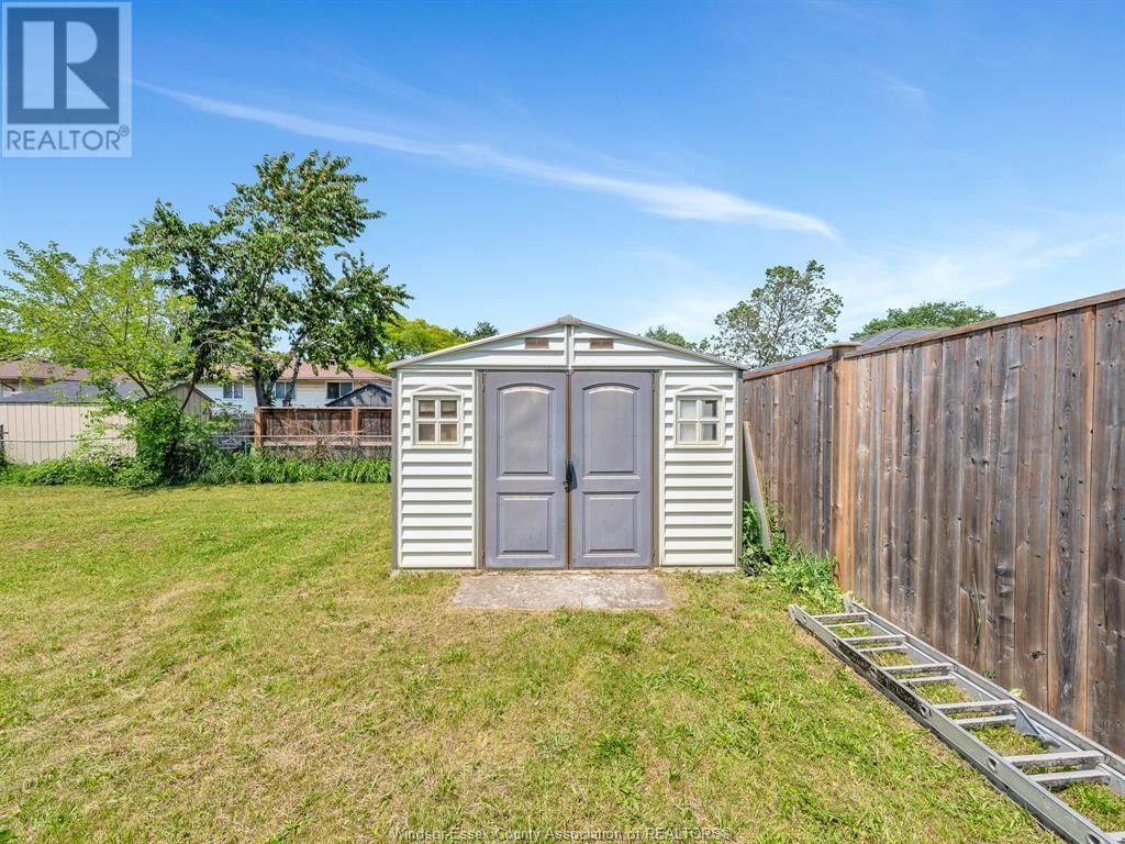 10670 LAMBETH ROAD Image 36