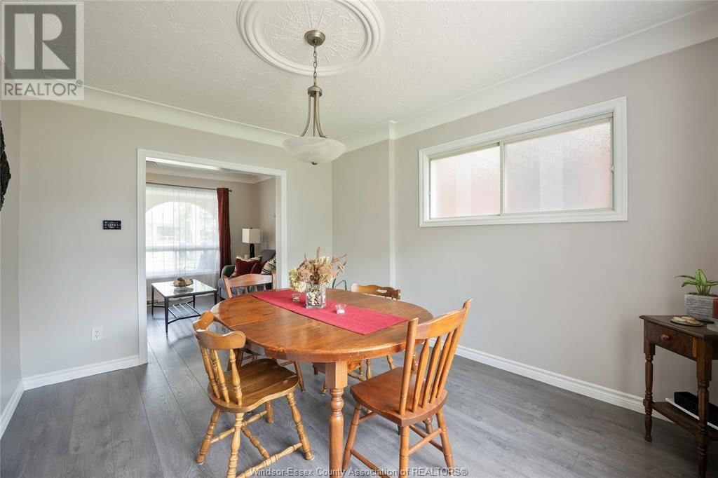 1035 ELM AVE Image 10