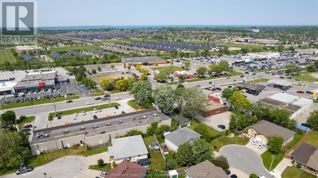 9803 TECUMSEH ROAD EAST Image 10