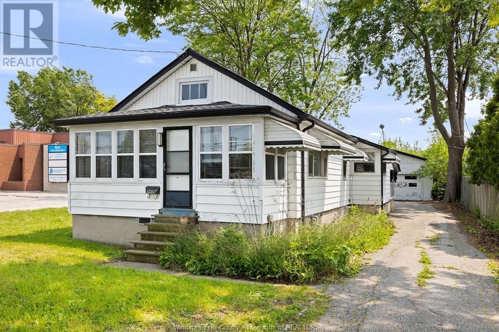 9803 TECUMSEH ROAD EAST Image 12