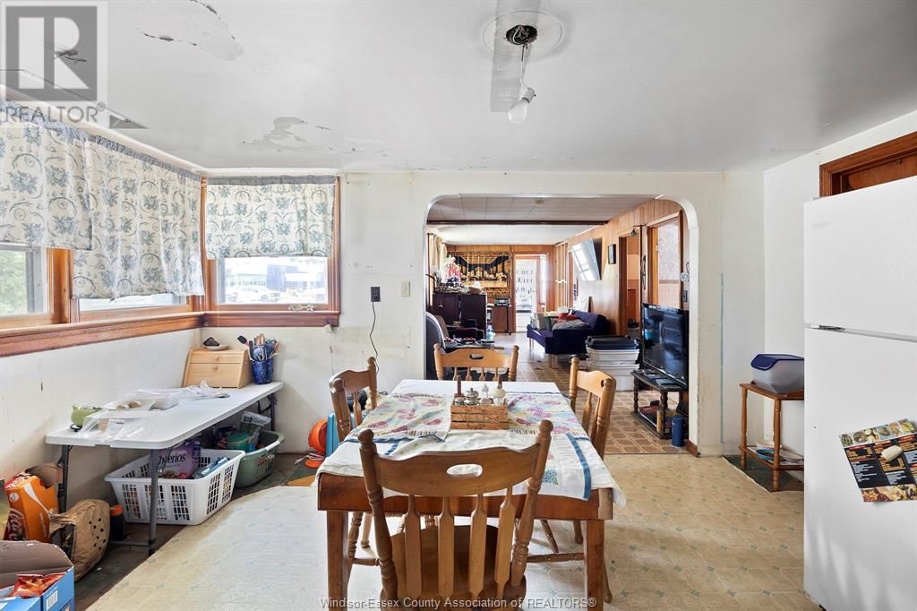 9803 TECUMSEH ROAD EAST Image 22