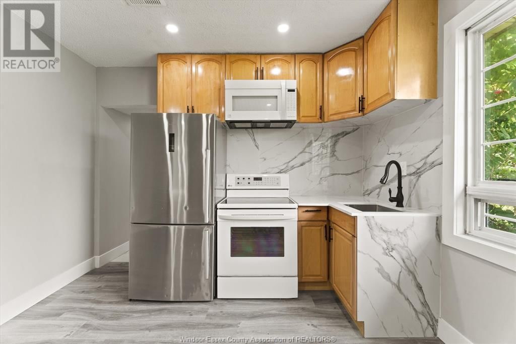 2056 JEFFERSON Image 18