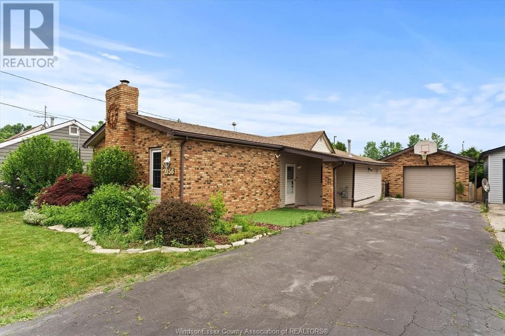 2056 JEFFERSON Image 2