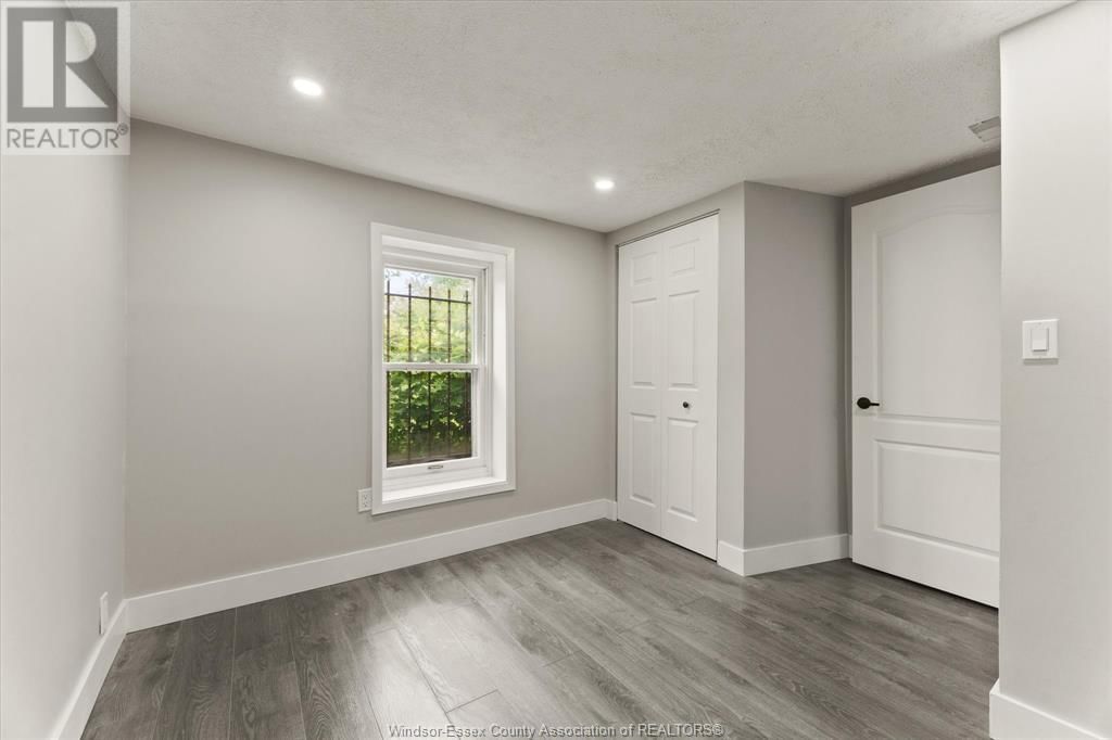 2056 JEFFERSON Image 23