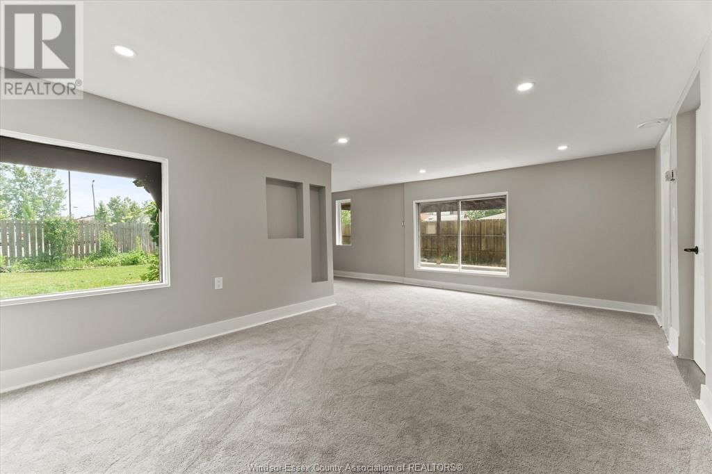 2056 JEFFERSON Image 29