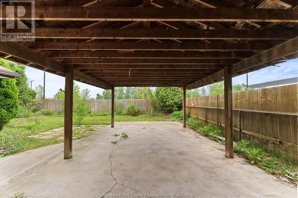 2056 JEFFERSON Image 36