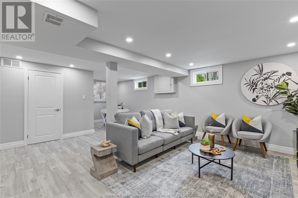 4495 PLEASANT PLACE Image 17