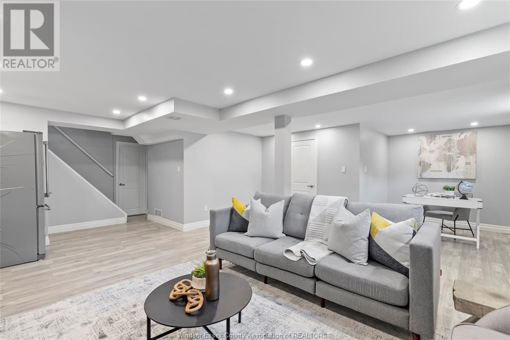 4495 PLEASANT PLACE Image 18