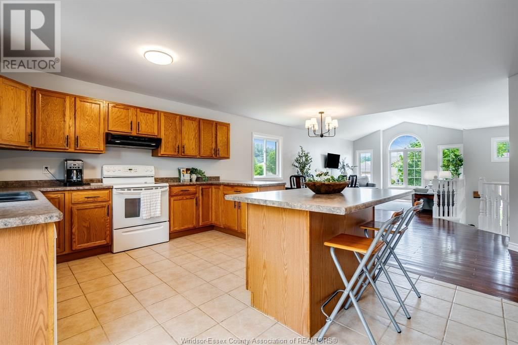 532 EMILY LANE Image 11