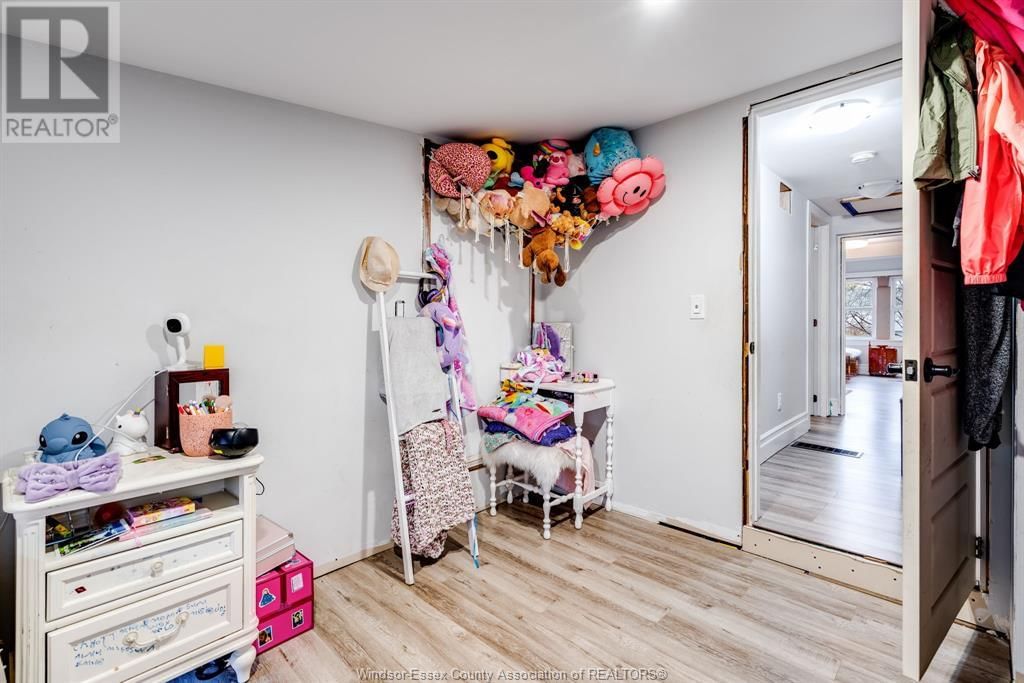 111 ELLIOTT STREET Image 10