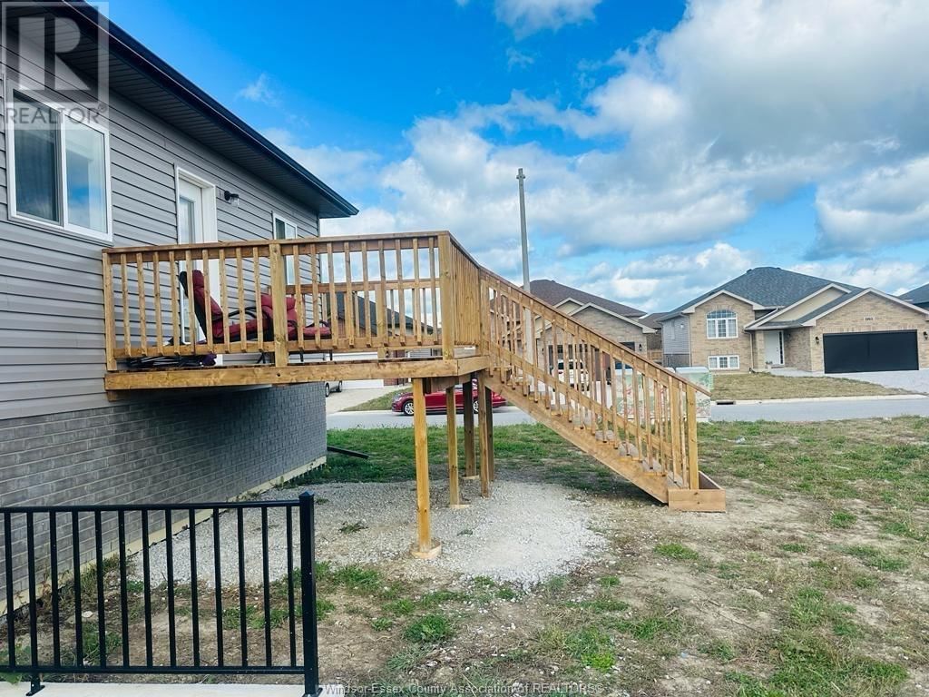 UPPER - 383 CYPRESS LANE Image 11