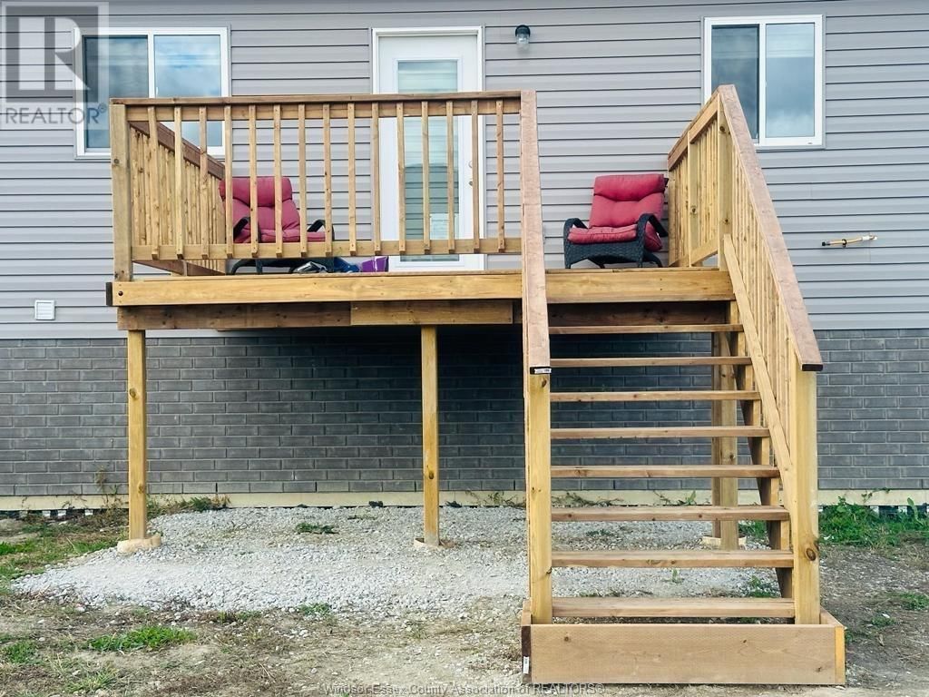 UPPER - 383 CYPRESS LANE Image 12