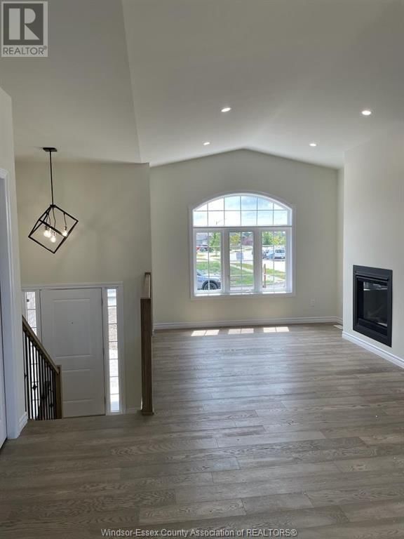 UPPER - 383 CYPRESS LANE Image 4