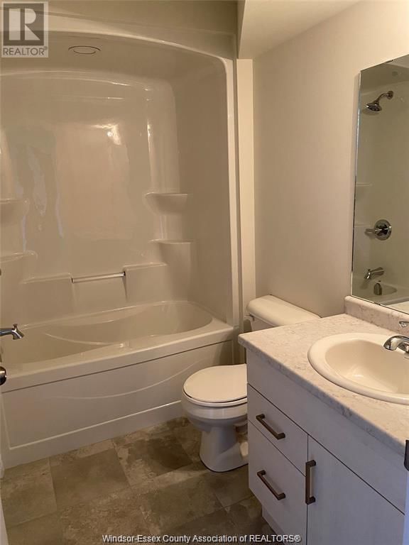 UPPER - 383 CYPRESS LANE Image 7