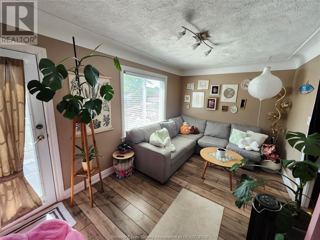2240 MERCER STREET Image 5