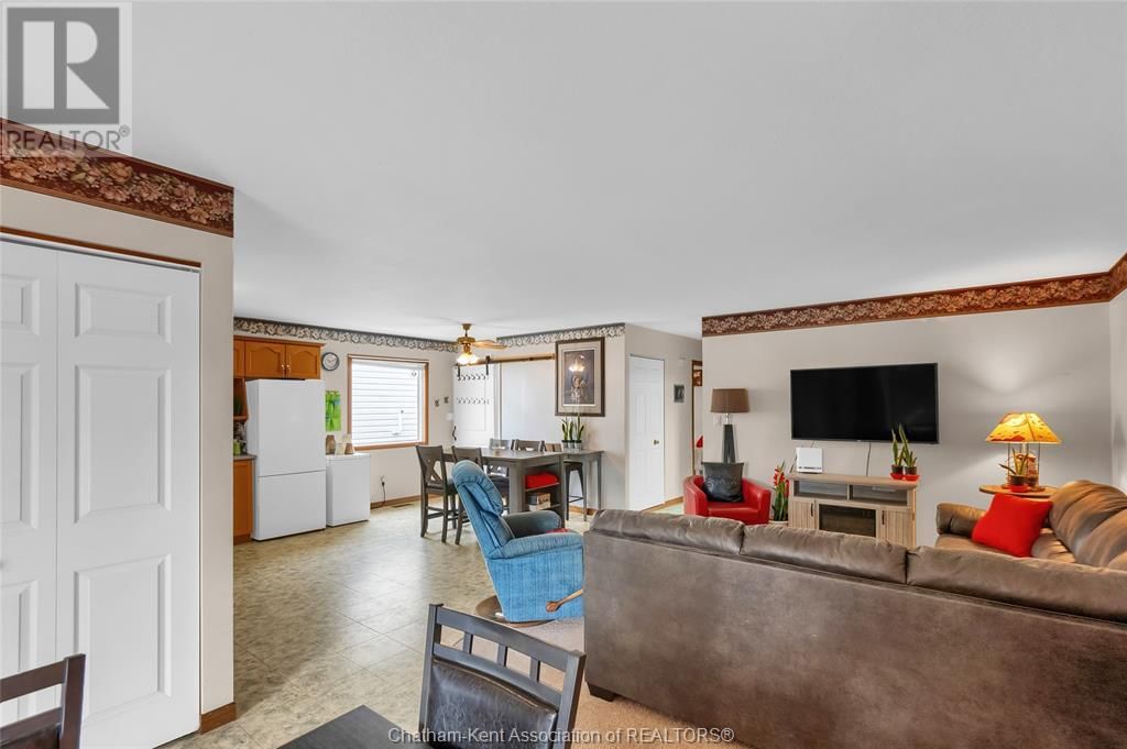 83 BRISTOL DRIVE Image 18