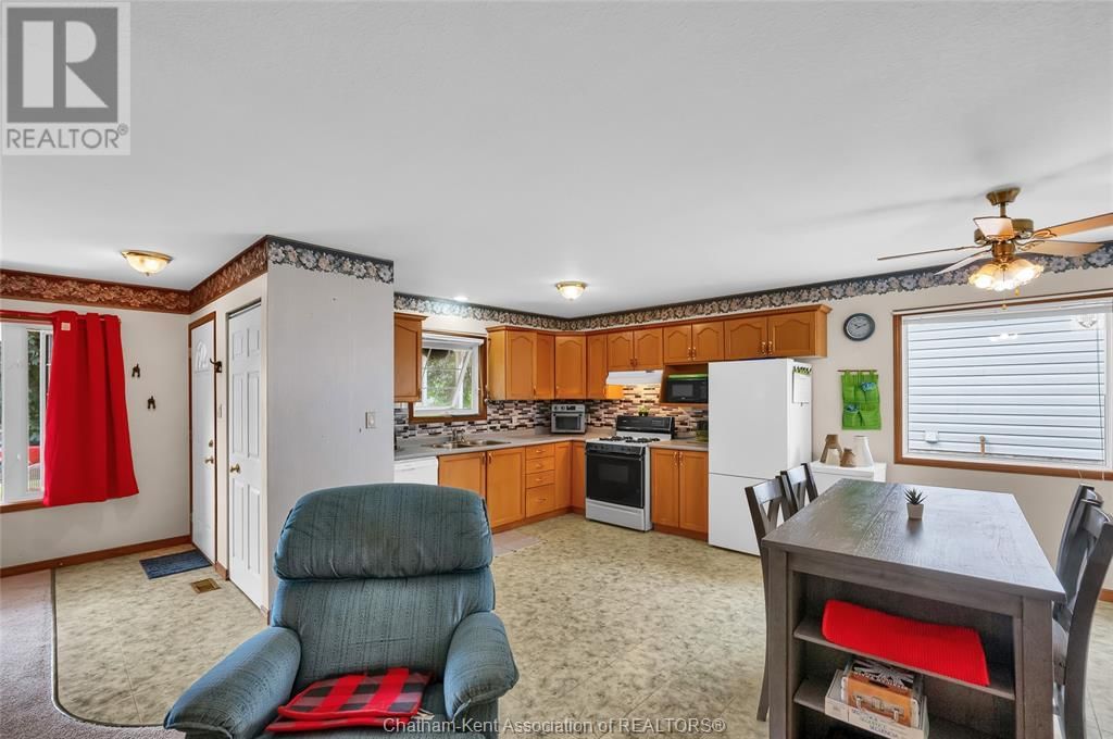 83 BRISTOL DRIVE Image 24