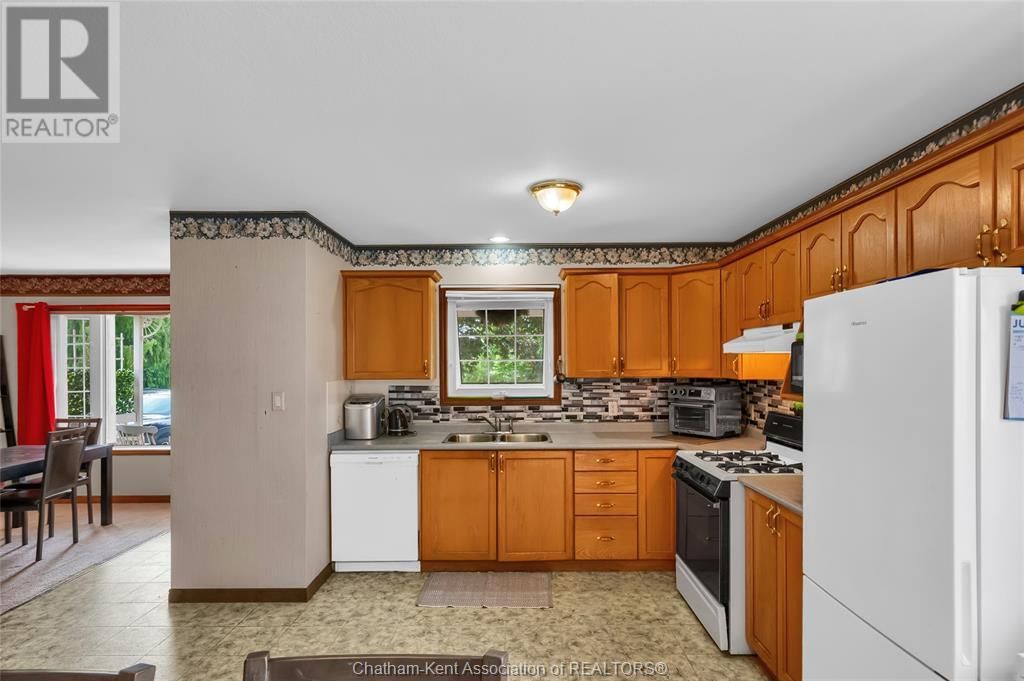 83 BRISTOL DRIVE Image 25