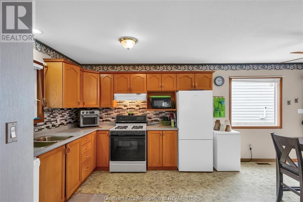 83 BRISTOL DRIVE Image 26