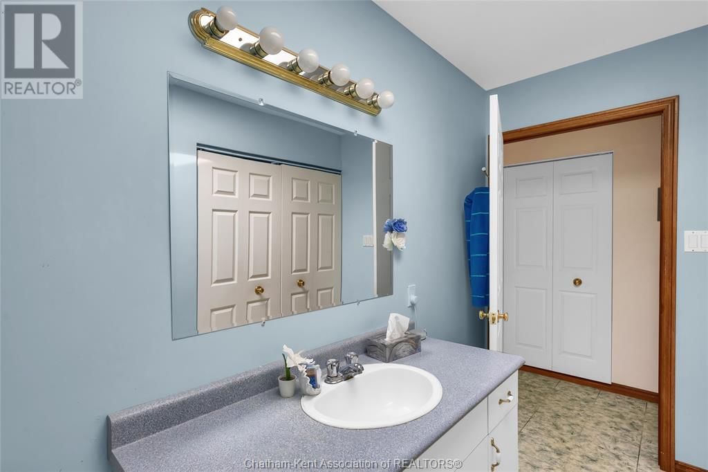 83 BRISTOL DRIVE Image 30