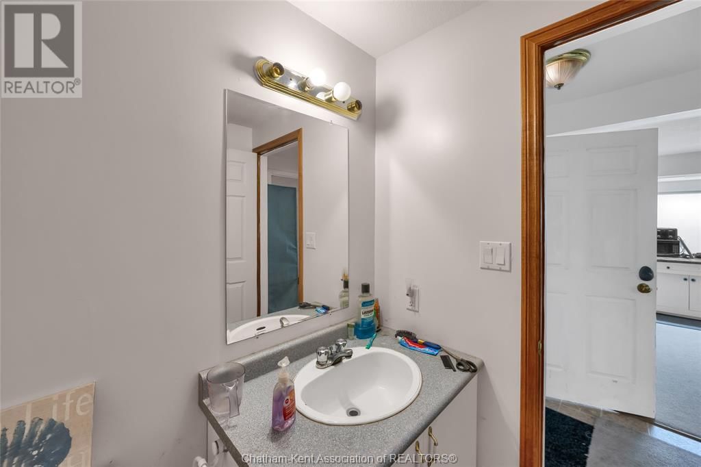 83 BRISTOL DRIVE Image 46