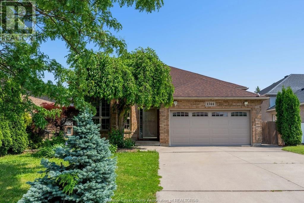 1544 IMPERIAL CRESCENT Image 2