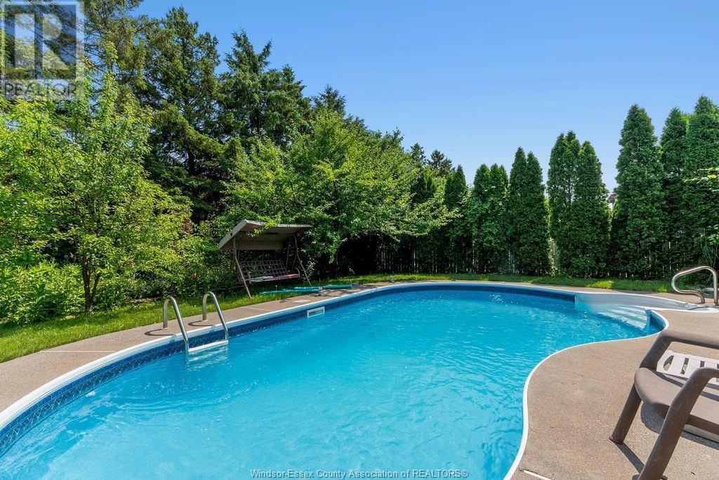 1544 IMPERIAL CRESCENT Image 20