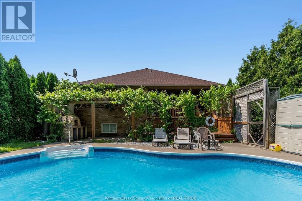 1544 IMPERIAL CRESCENT Image 21