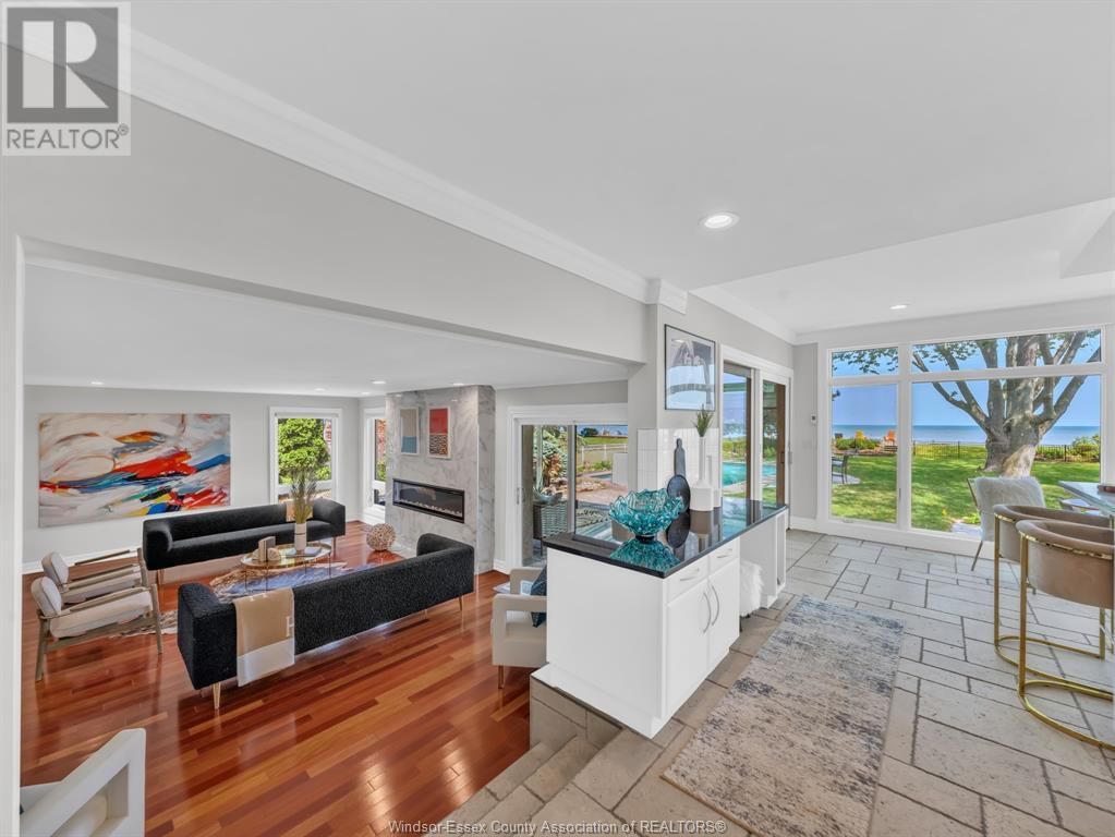 1042 LILYDALE Image 13