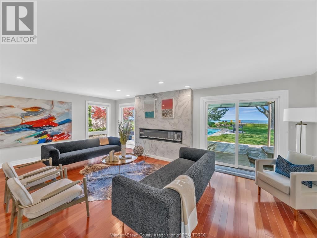 1042 LILYDALE Image 14