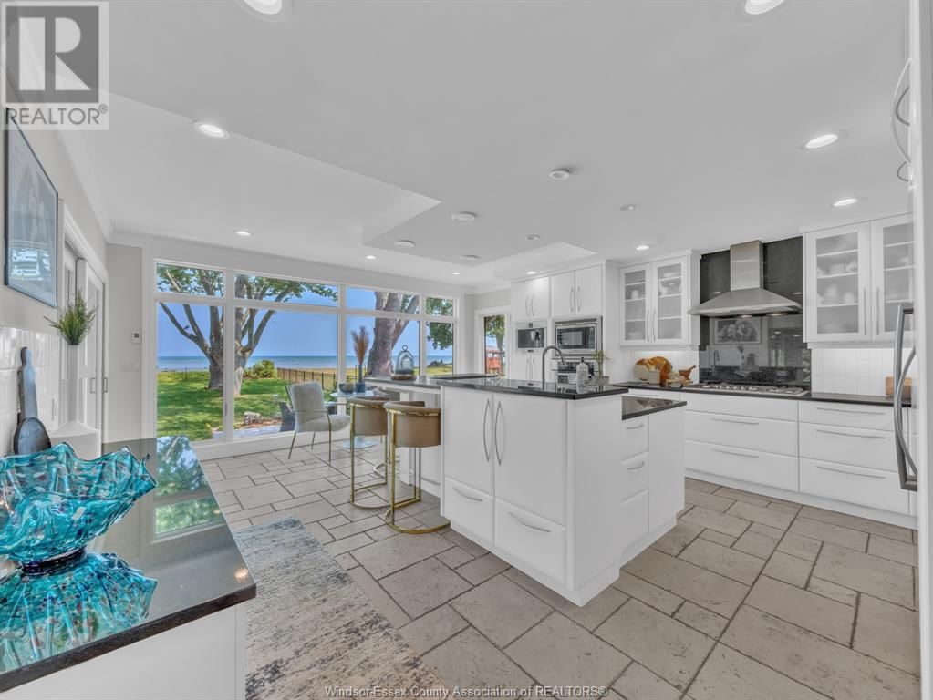 1042 LILYDALE Image 19