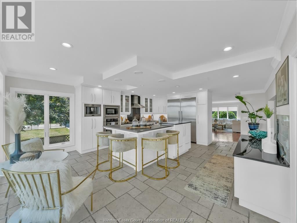 1042 LILYDALE Image 20
