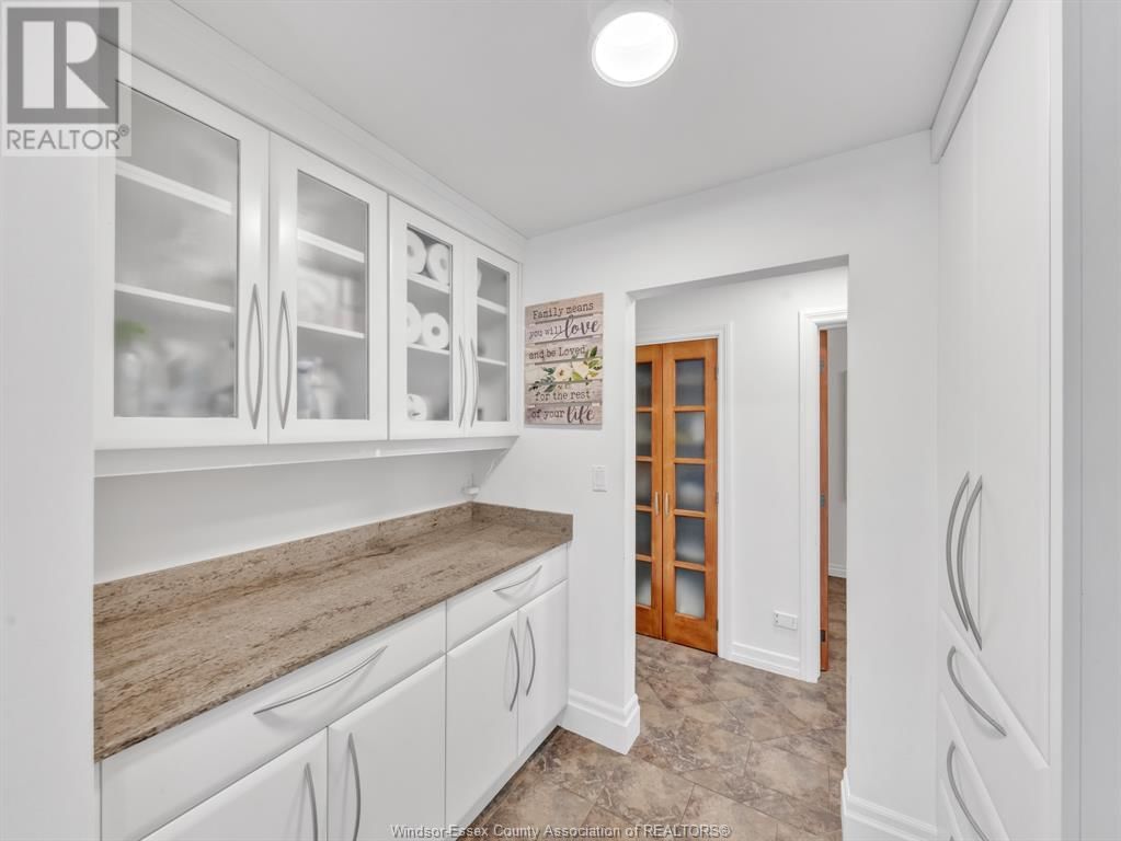 1042 LILYDALE Image 28