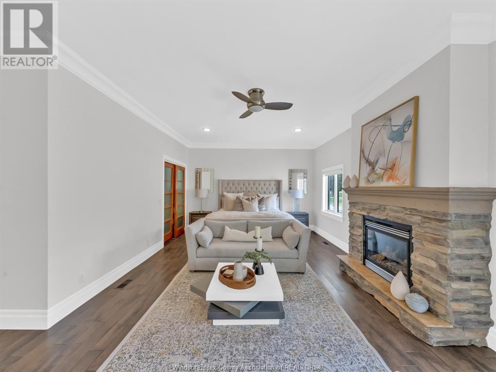 1042 LILYDALE Image 30