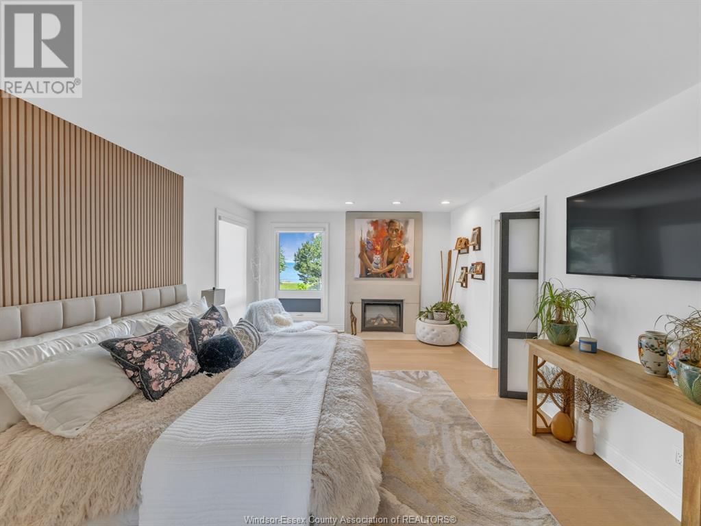1042 LILYDALE Image 38